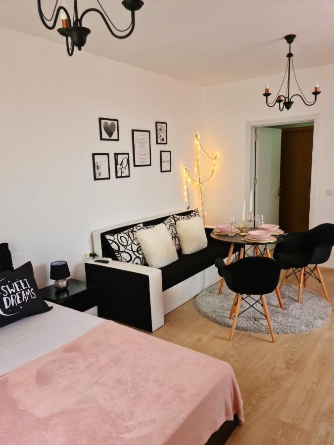Rose Studio Apartment Burgas ภายนอก รูปภาพ