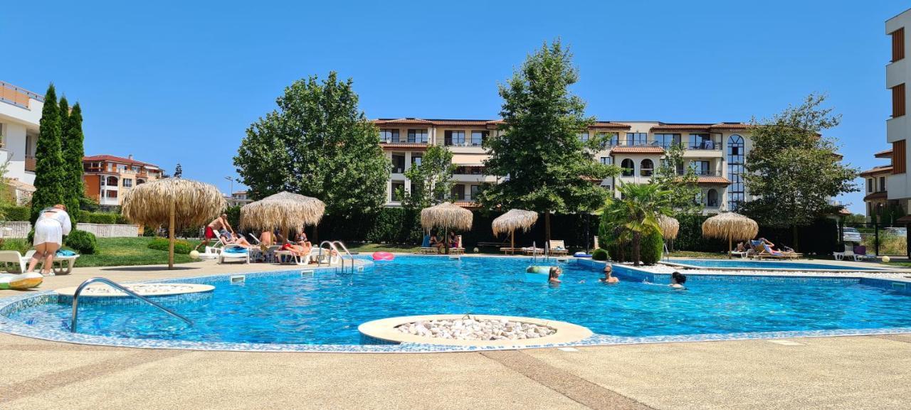 Rose Studio Apartment Burgas ภายนอก รูปภาพ
