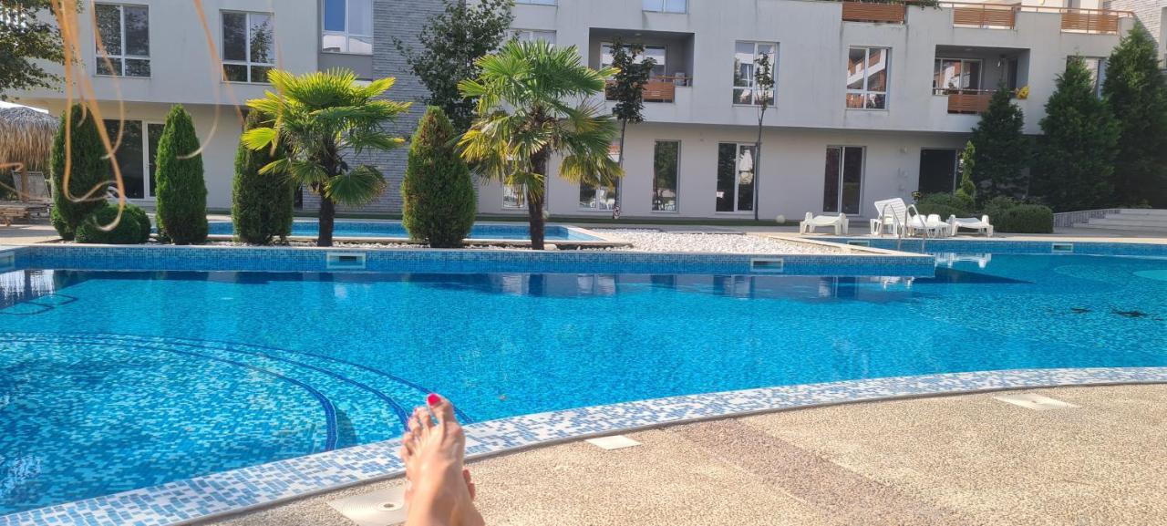 Rose Studio Apartment Burgas ภายนอก รูปภาพ